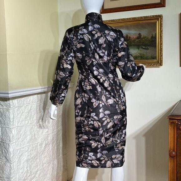 Chinese Silk Handmade Qipao Dress - Picture 3 of 16